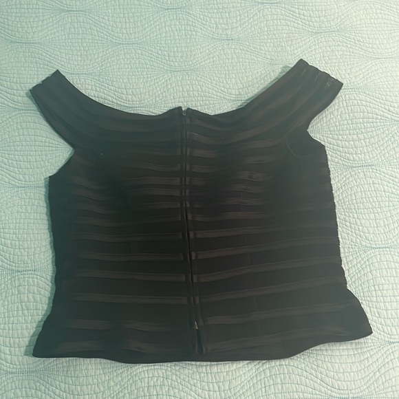 Js collection petite black striped cropped top - Picture 6 of 13